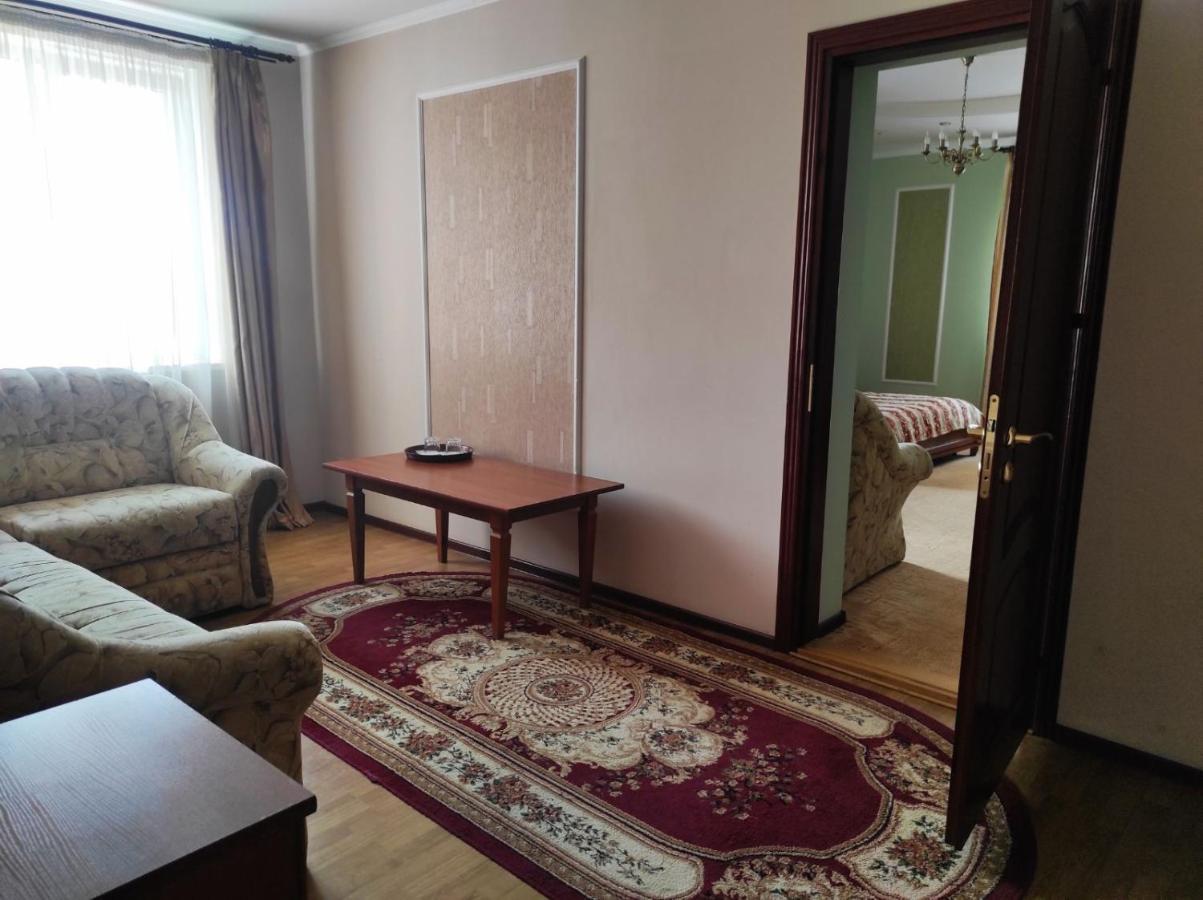 Готель Преміум Lviv Bagian luar foto
